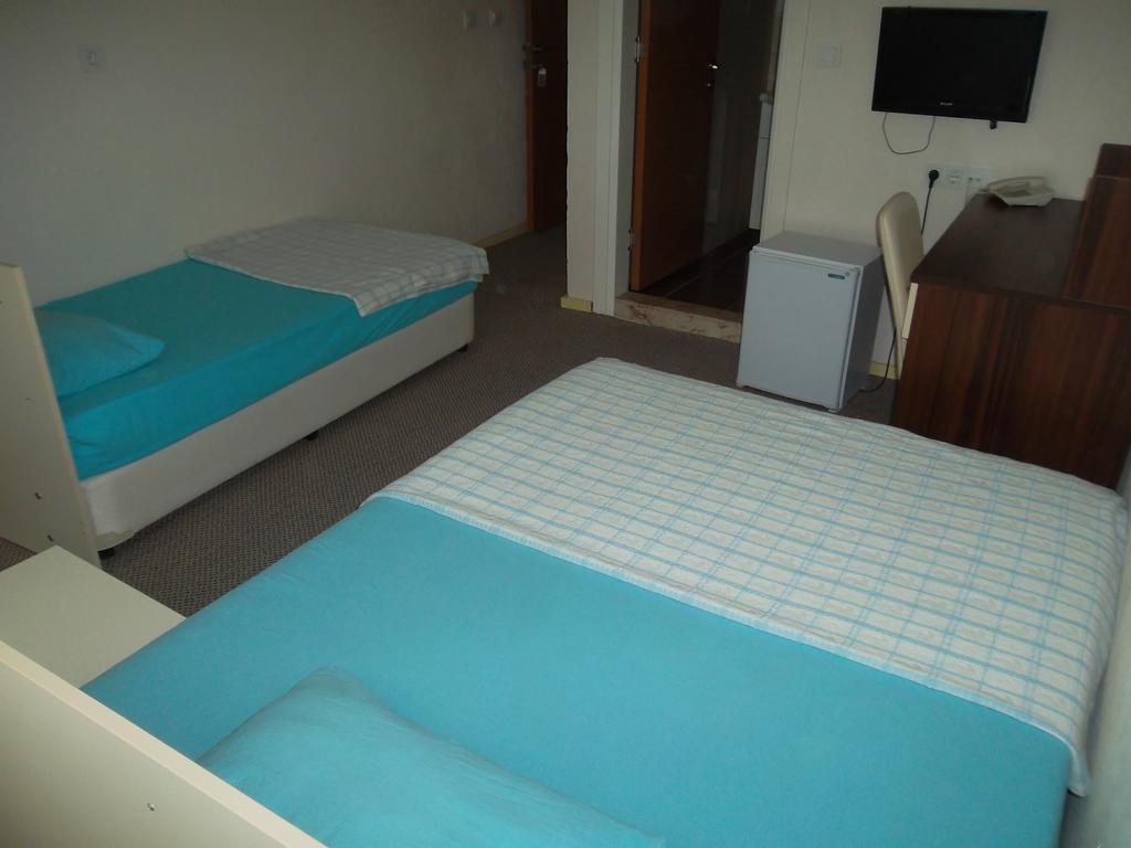 Konak Hotel Mut Quarto foto